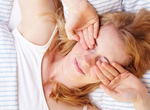 Nhức mắt là hiện tượng gì? Các bệnh lý liên quan đến nhức mắt